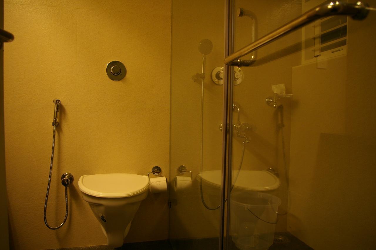 Roseline Suites Bangalore Eksteriør bilde
