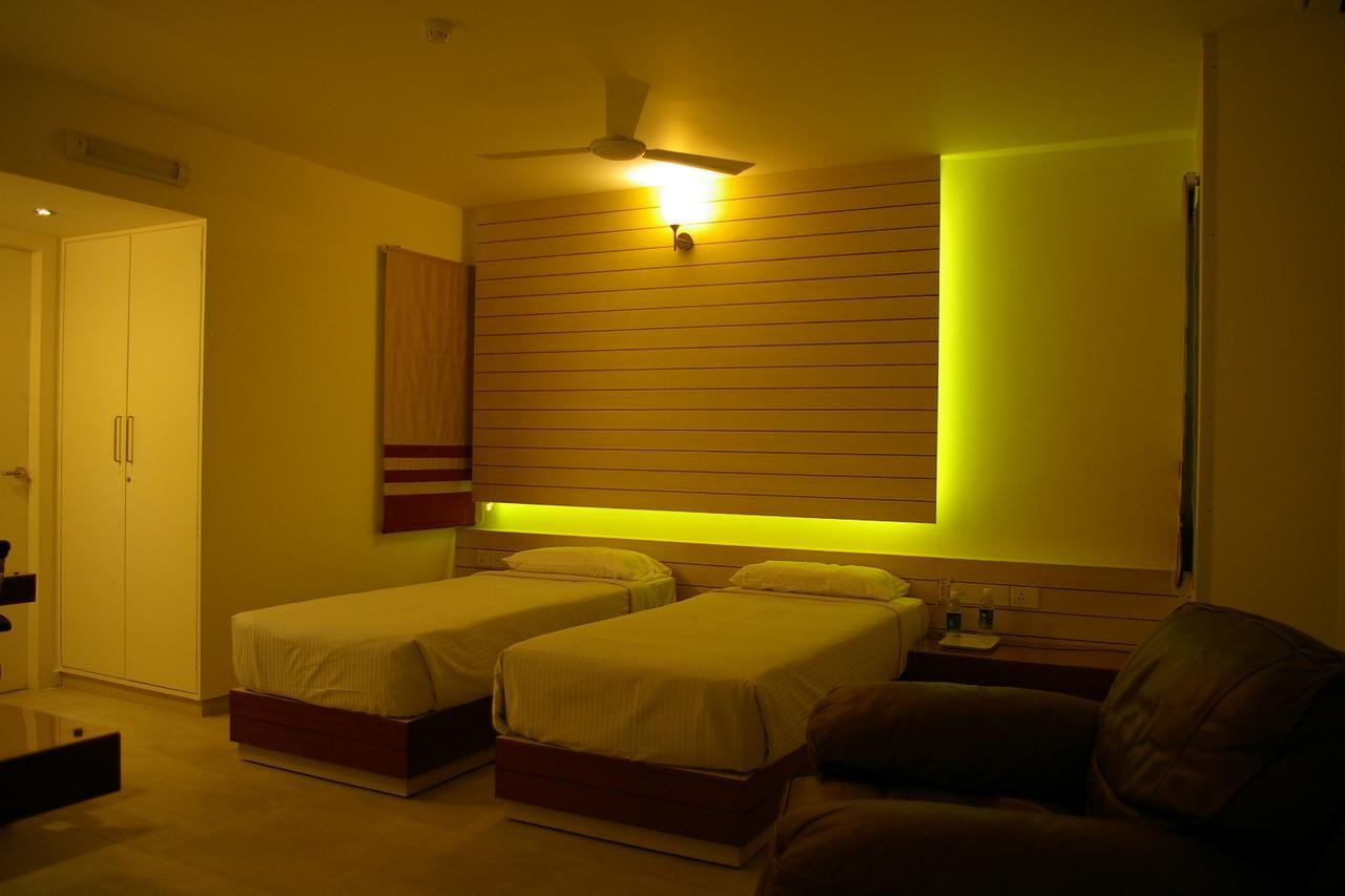 Roseline Suites Bangalore Eksteriør bilde