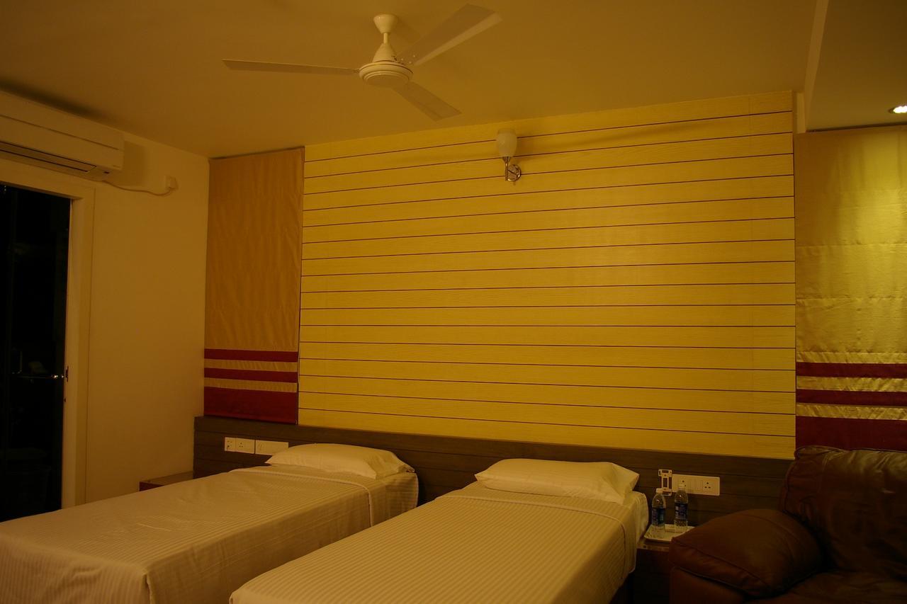 Roseline Suites Bangalore Eksteriør bilde