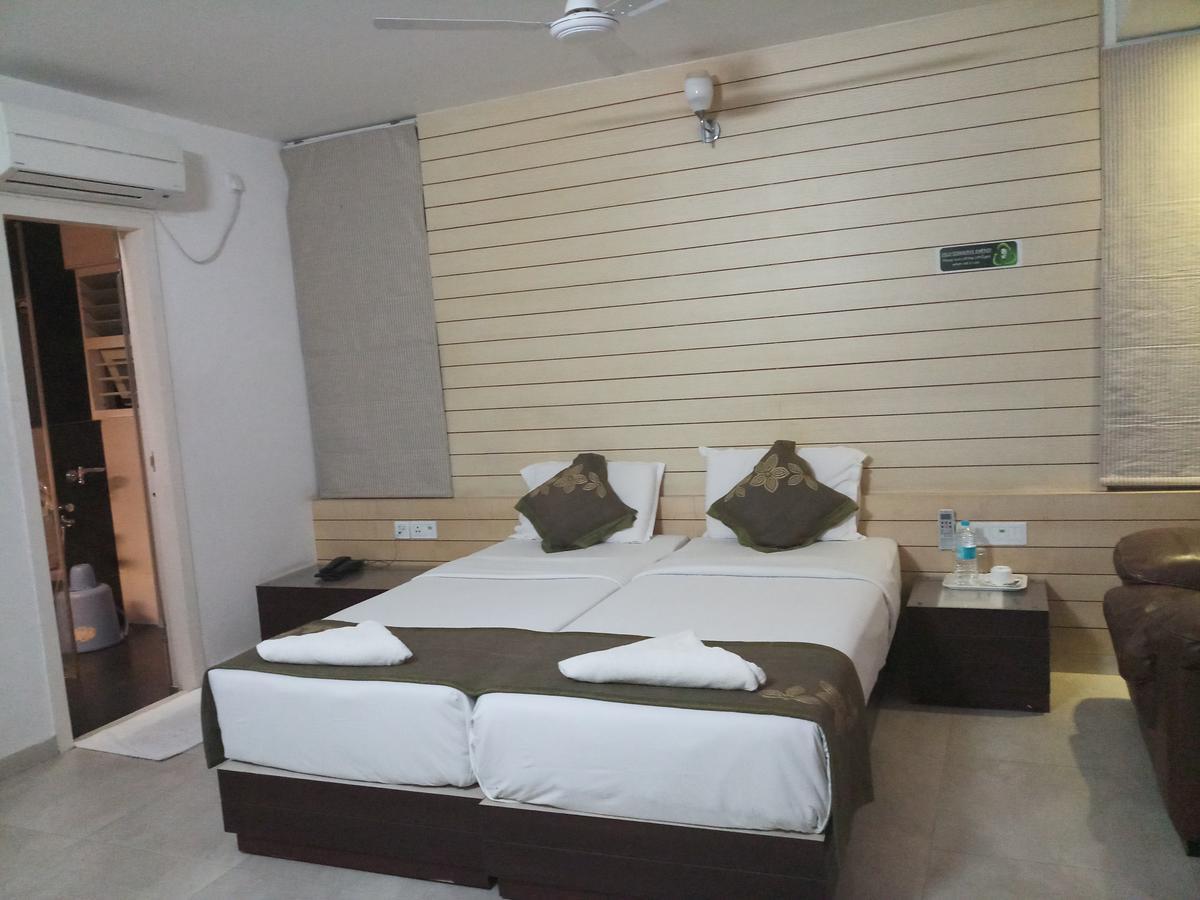 Roseline Suites Bangalore Eksteriør bilde